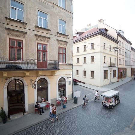 Апартаменти На Вірменській3 З 2Спальні Та Кухня Lviv Luaran gambar