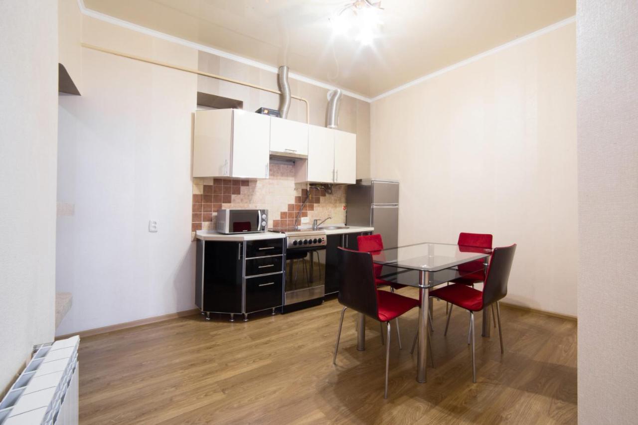 Апартаменти На Вірменській3 З 2Спальні Та Кухня Lviv Luaran gambar